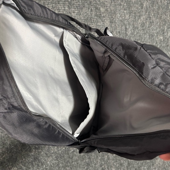 Yibao Backpack Black & Grey Used in Great Conditions - Picture 4 of 6